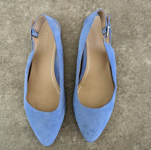 Vionic Shoes - Vionic Crystal Jade suede slingback flats, size 10, periwinkle blue